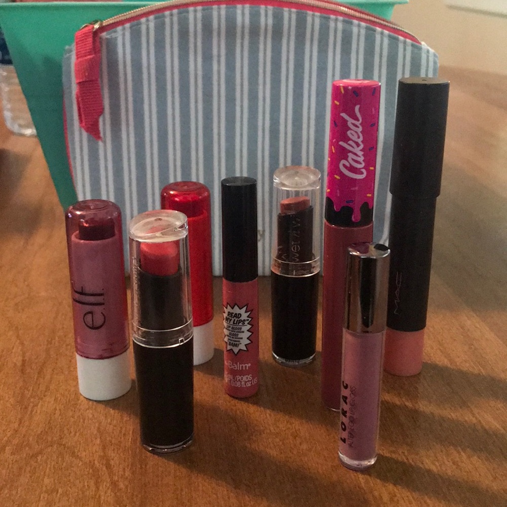 Sale! 🔵Used lip stick bundle